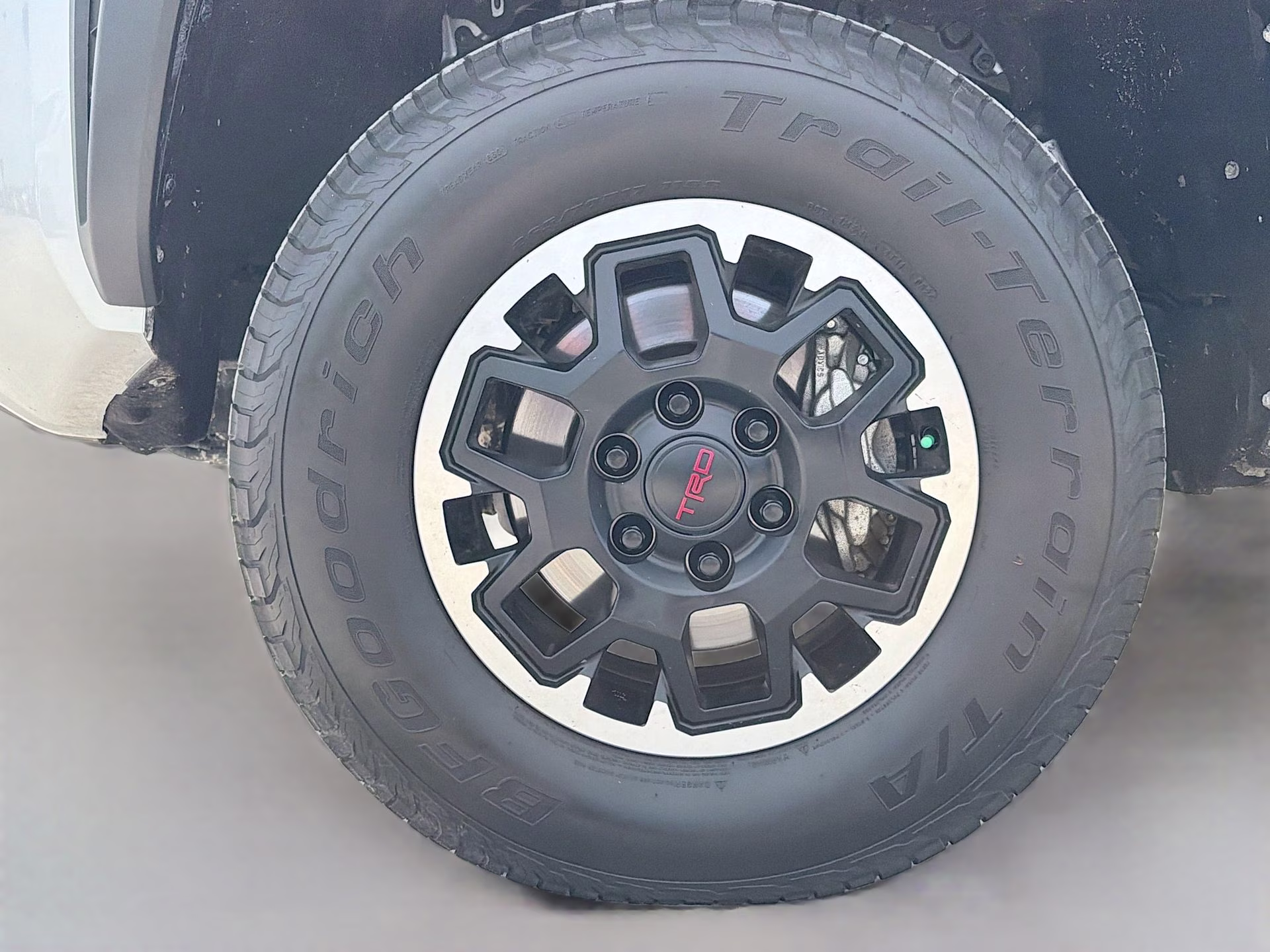 2024 Celestial Silver Metallic Toyota Tacoma TRD Off-Road 4X4 Truck