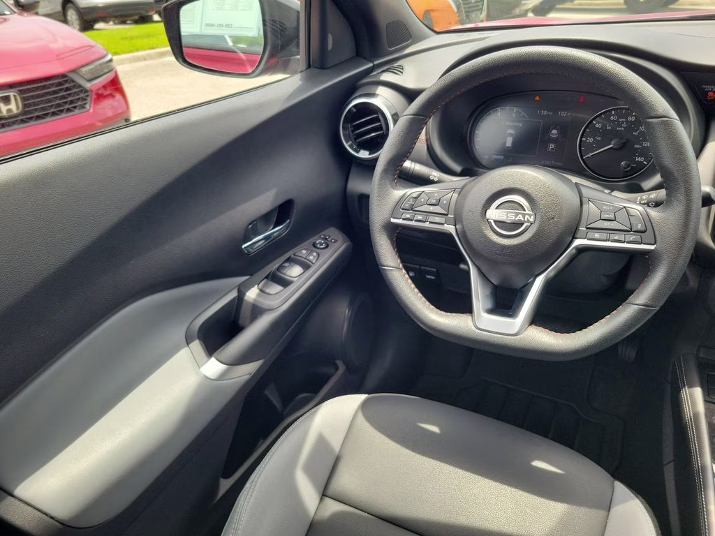 2023 Scarlet Ember Tintcoat/Super Black Nissan Kicks SR FWD SUV