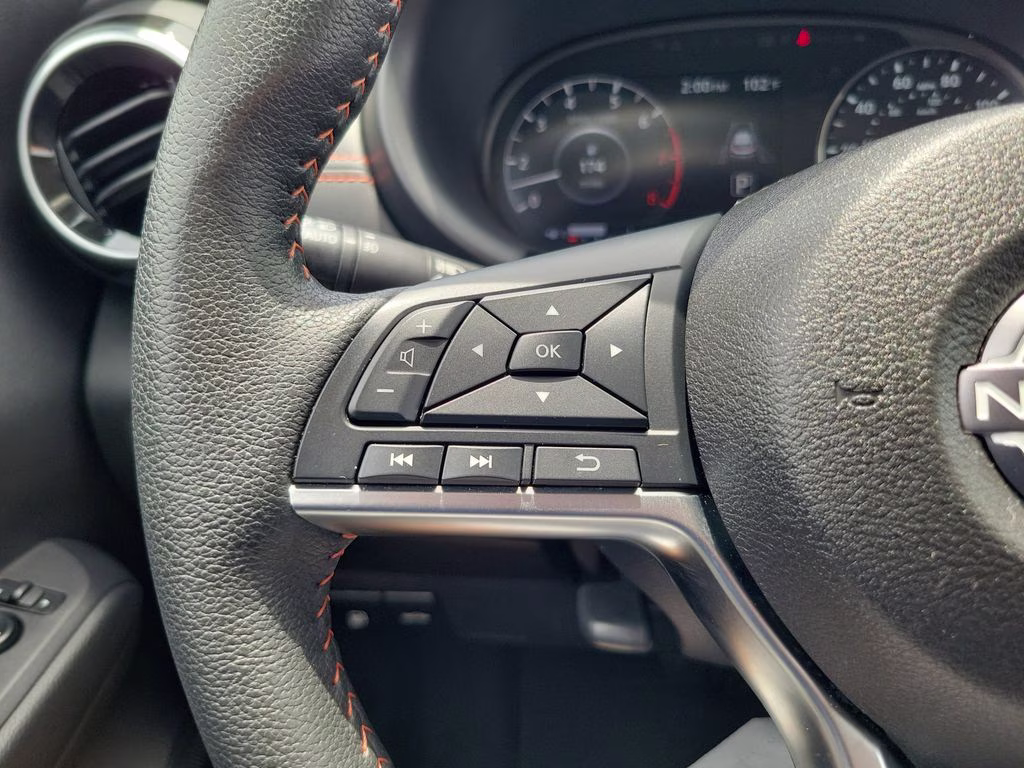 2023 Scarlet Ember Tintcoat/Super Black Nissan Kicks SR FWD SUV