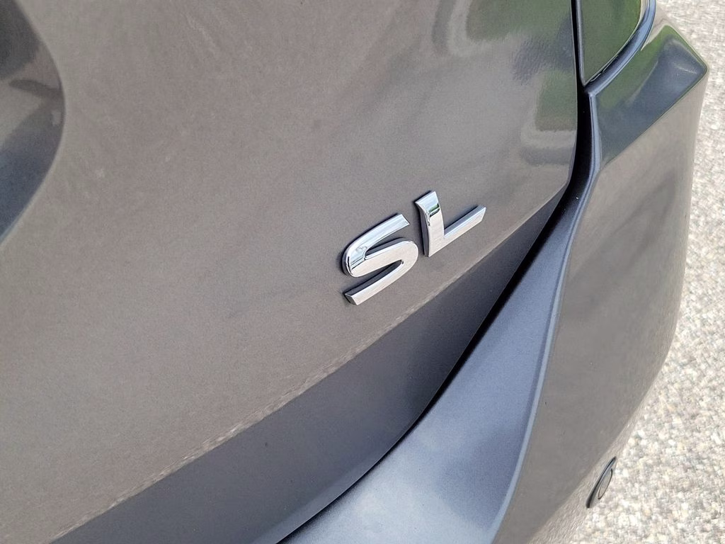 2019 Gun Metallic Nissan Rogue SL FWD SUV