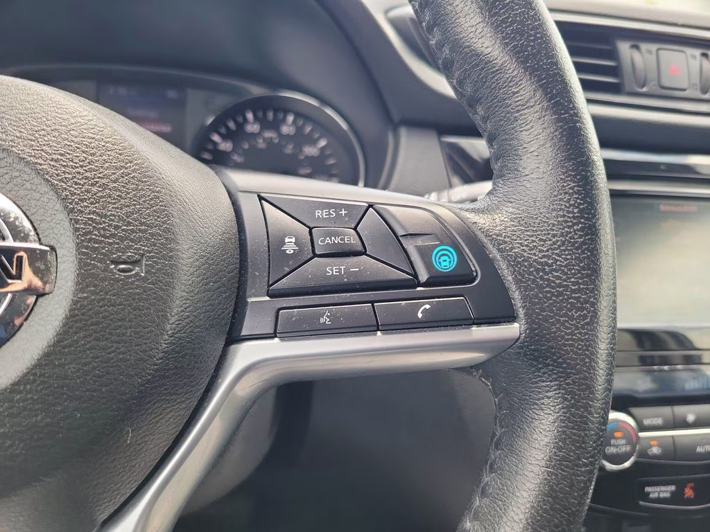 2019 Gun Metallic Nissan Rogue SL FWD SUV