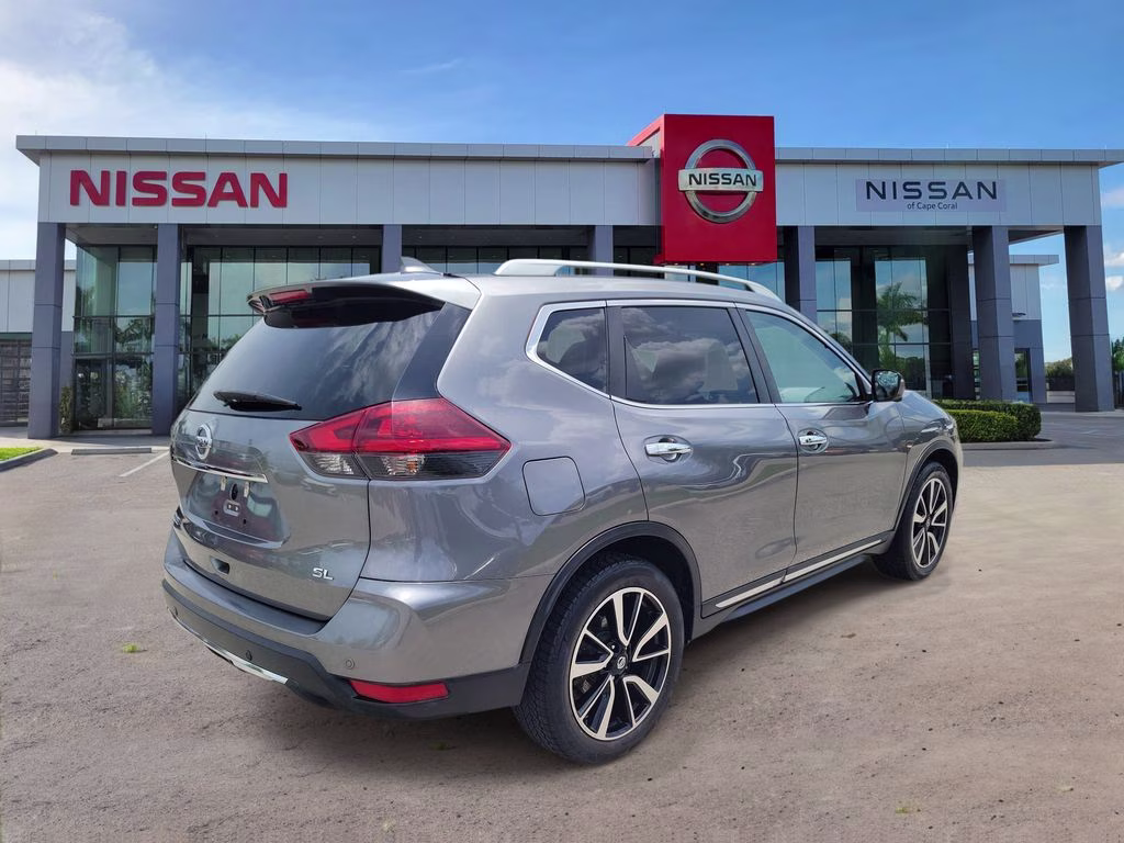 2019 Gun Metallic Nissan Rogue SL FWD SUV
