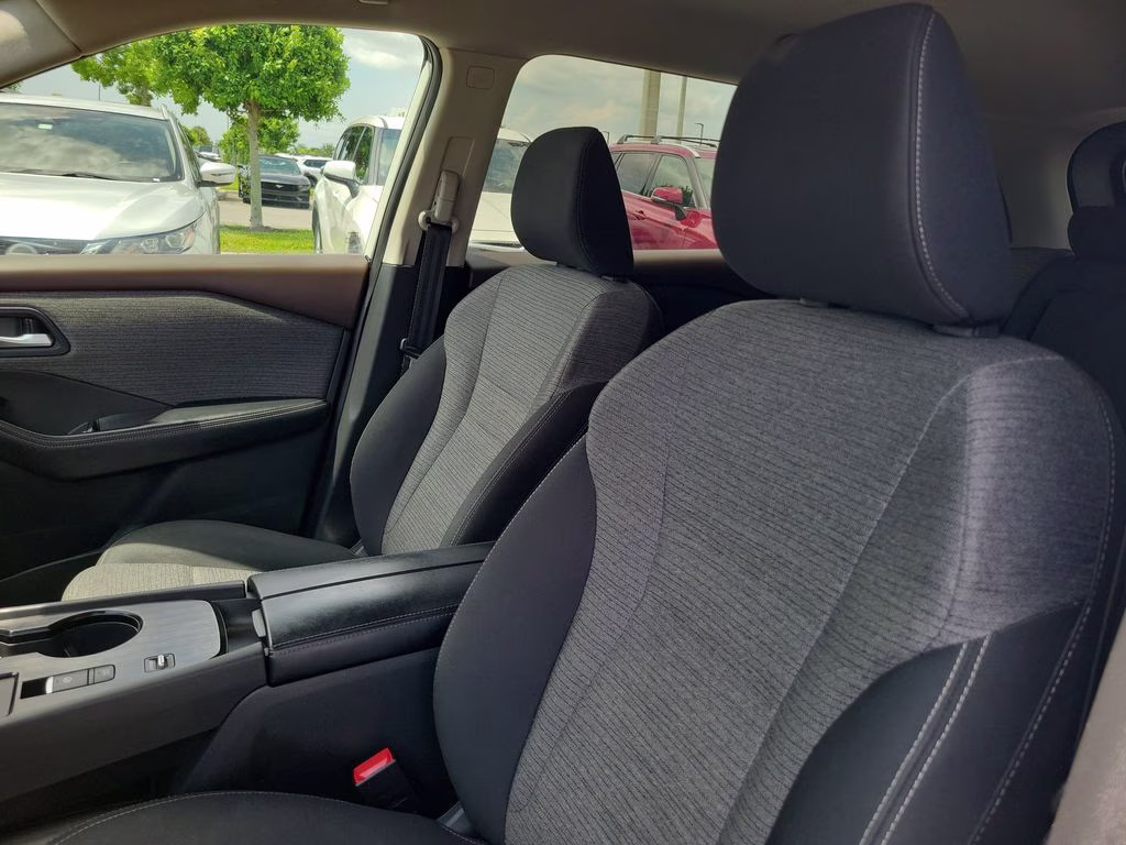 2023 Pearl White Tricoat Nissan Rogue SV FWD SUV