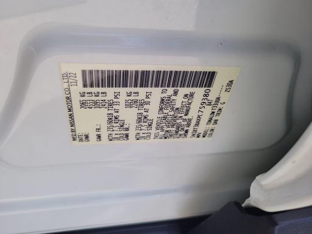 2023 Pearl White Tricoat Nissan Rogue SV FWD SUV