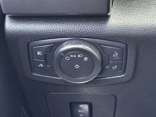 2016 Ingot Silver Ford F-150 XLT 4X4 Truck