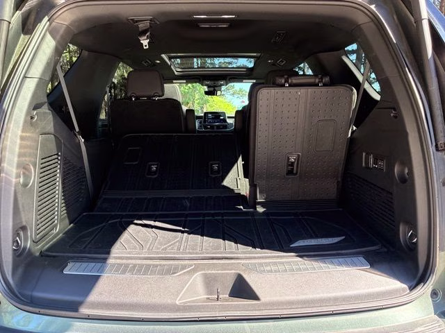 2023 Silver Sage Metallic Chevrolet Tahoe High Country 4X4 SUV