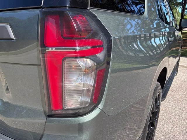 2023 Silver Sage Metallic Chevrolet Tahoe High Country 4X4 SUV