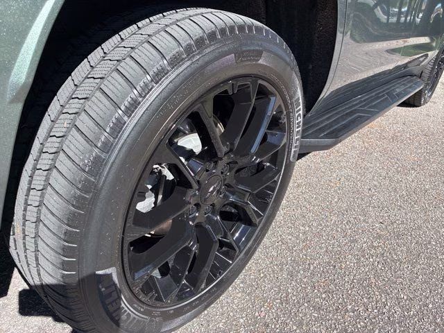 2023 Silver Sage Metallic Chevrolet Tahoe High Country 4X4 SUV