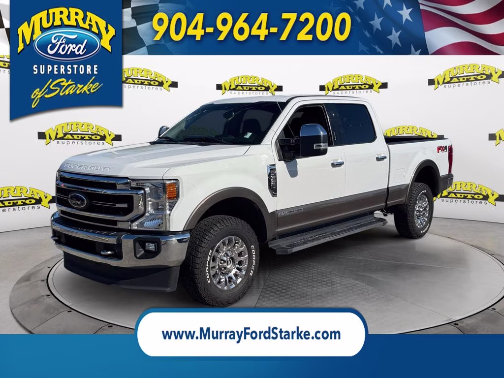 2022 Oxford White Ford Super Duty F-350 SRW Lariat 4X4 Truck