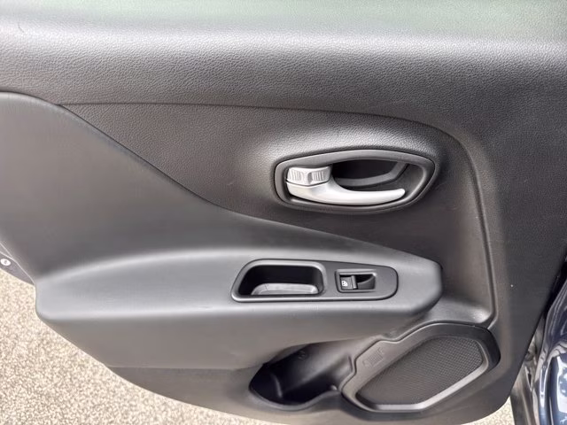 2023 Slate Blue Pearlcoat Jeep Renegade Upland 4X4 SUV
