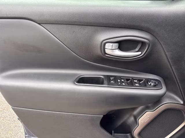 2023 Slate Blue Pearlcoat Jeep Renegade Upland 4X4 SUV