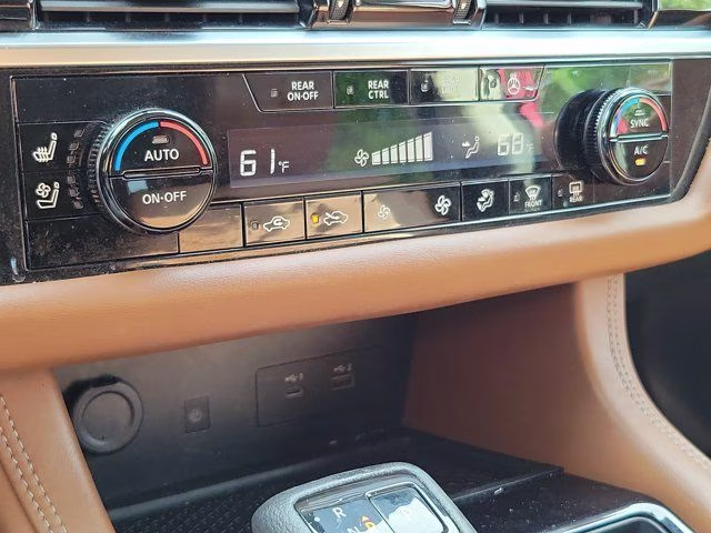 2022 Scarlet Ember Tintcoat Nissan Pathfinder Platinum 4X4 SUV