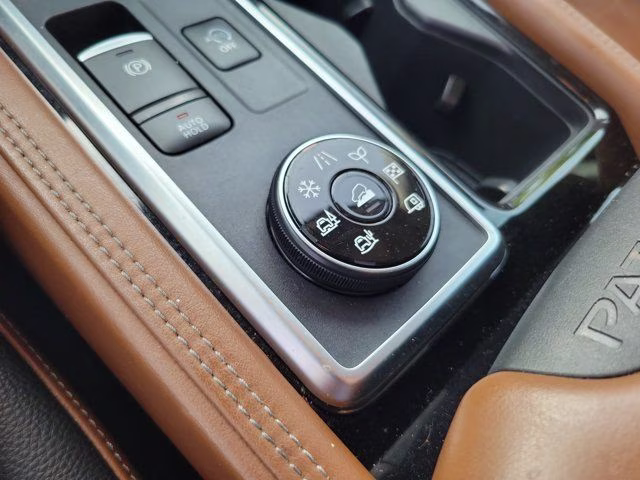 2022 Scarlet Ember Tintcoat Nissan Pathfinder Platinum 4X4 SUV