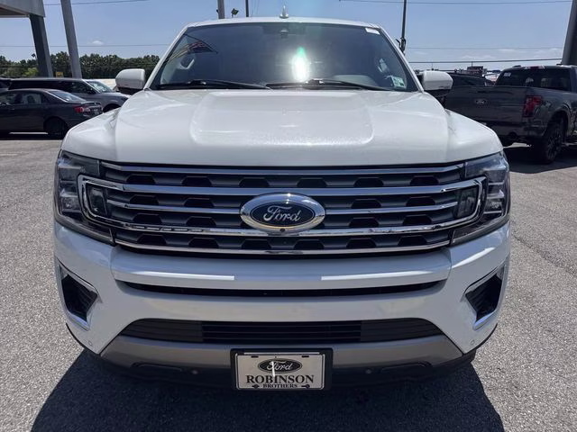 2021 White Metallic Ford Expedition Limited RWD SUV