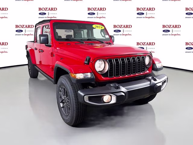 2024 Jeep Gladiator Sport S's photo