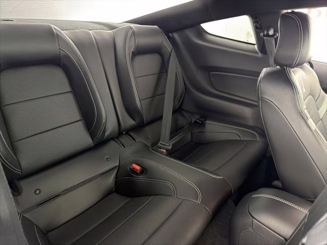 2021 Black Ford Mustang Shelby GT500 RWD Coupe