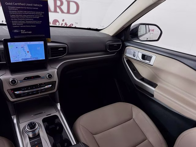 2023 White Metallic Ford Explorer XLT RWD SUV