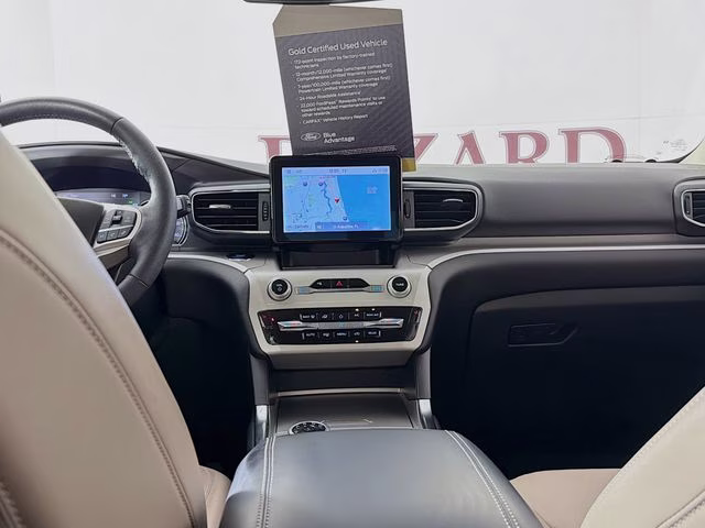 2023 White Metallic Ford Explorer XLT RWD SUV