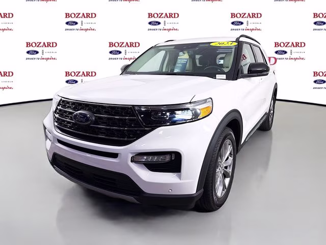 2023 White Metallic Ford Explorer XLT RWD SUV