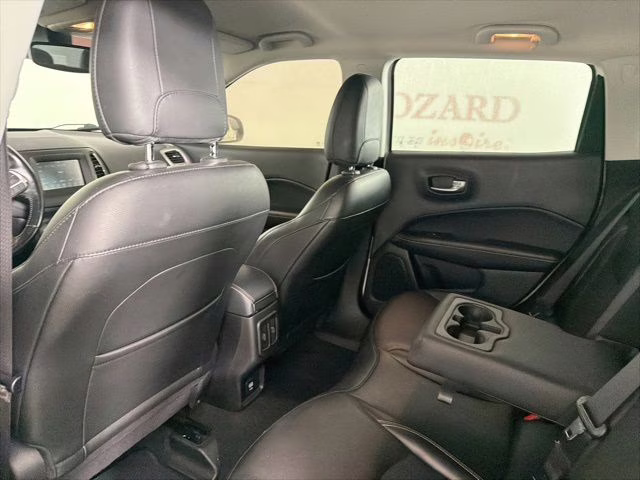 2020 White Clearcoat Jeep Compass Latitude FWD SUV