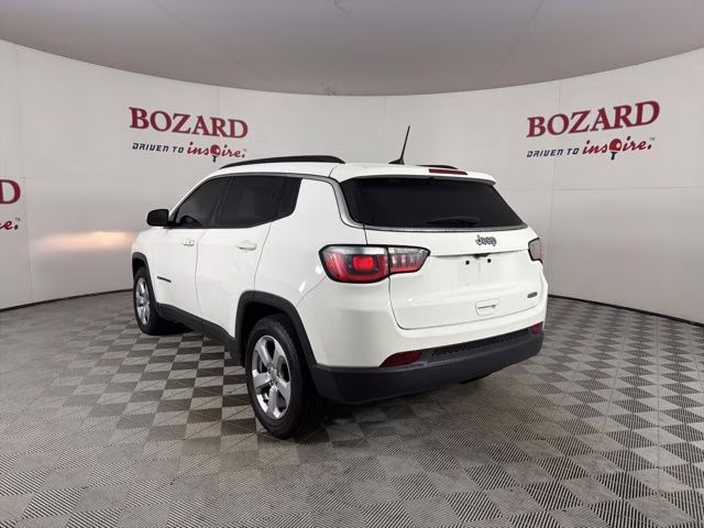 2020 White Clearcoat Jeep Compass Latitude FWD SUV