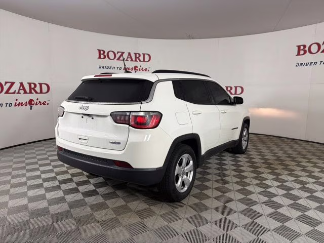 2020 White Clearcoat Jeep Compass Latitude FWD SUV