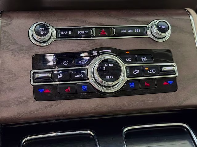 2024 Black Metallic Lincoln Aviator Reserve RWD SUV