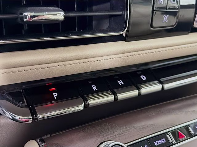 2024 Black Metallic Lincoln Aviator Reserve RWD SUV