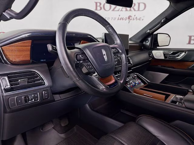 2022 Black Metallic Lincoln Navigator Black Label 4X4 SUV