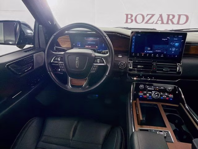 2022 Black Metallic Lincoln Navigator Black Label 4X4 SUV
