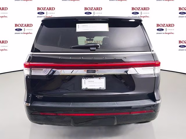 2022 Black Metallic Lincoln Navigator Black Label 4X4 SUV