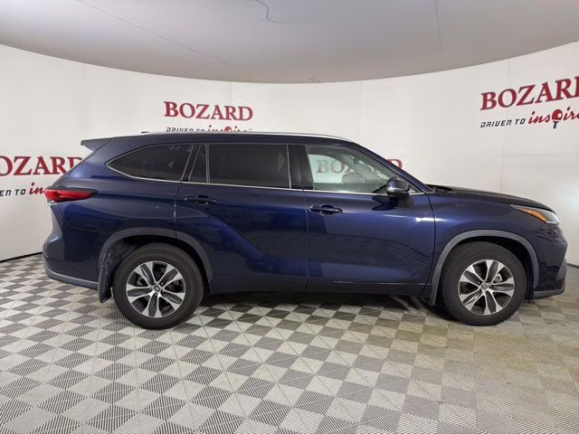 2021 Blueprint Toyota Highlander XLE AWD SUV