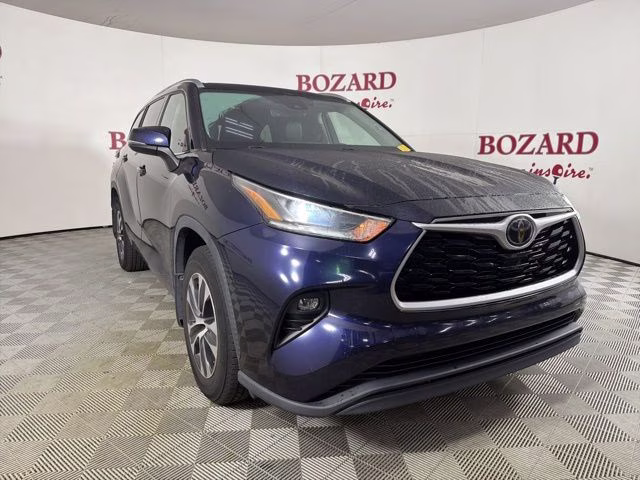 2021 Blueprint Toyota Highlander XLE AWD SUV