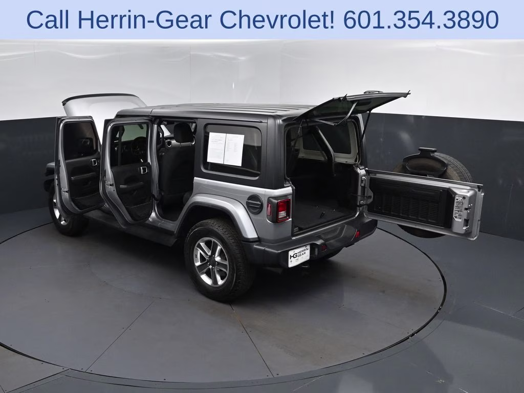 2021 Billet Silver Metallic Jeep Wrangler Unlimited Sahara 4X4 SUV