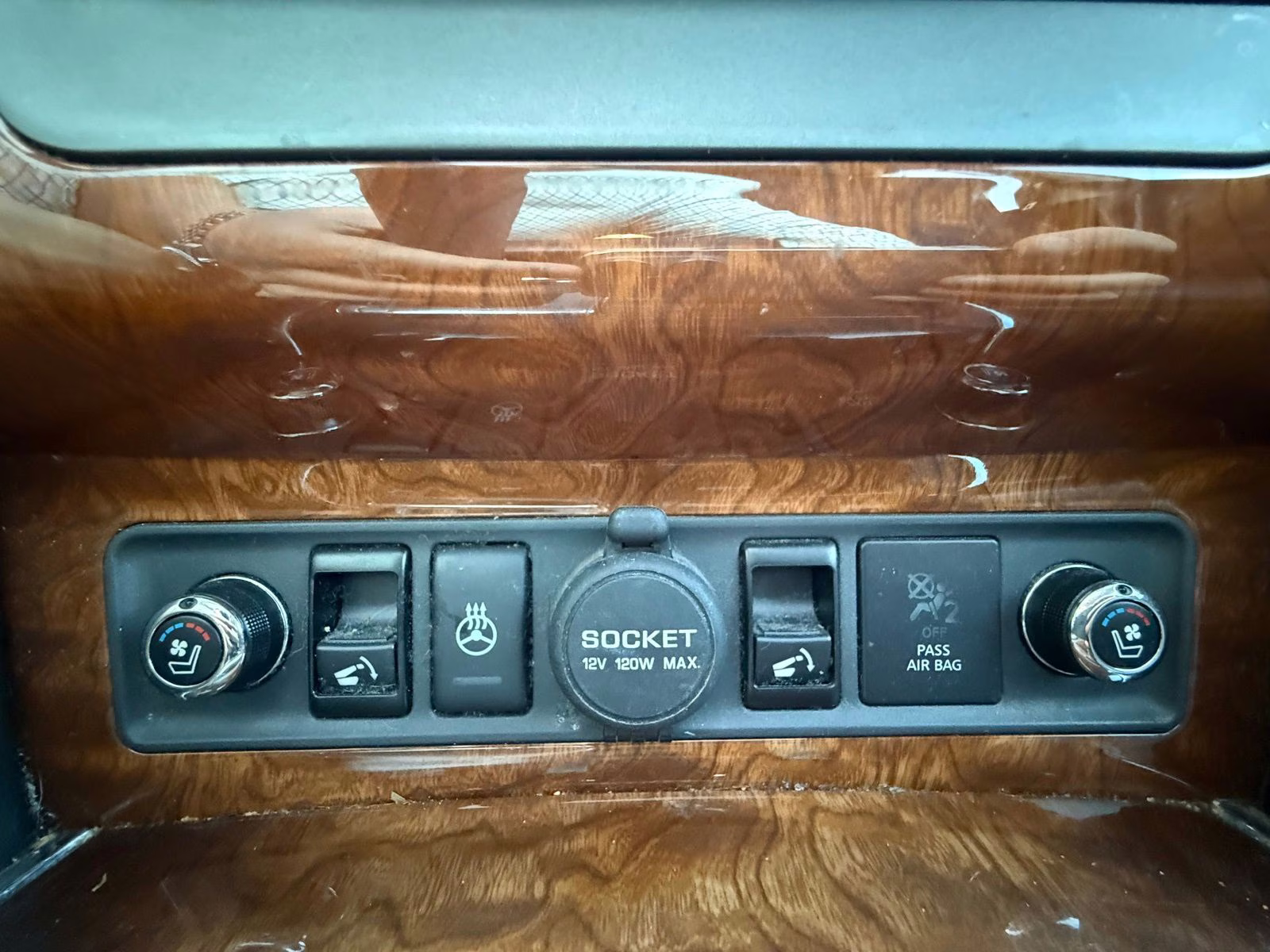 2016 Black Obsidian INFINITI QX80 Deluxe RWD SUV