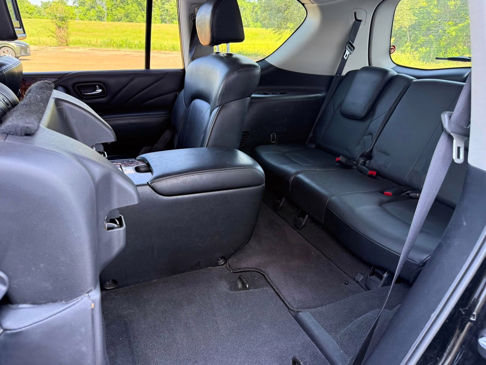 2016 Black Obsidian INFINITI QX80 Deluxe RWD SUV