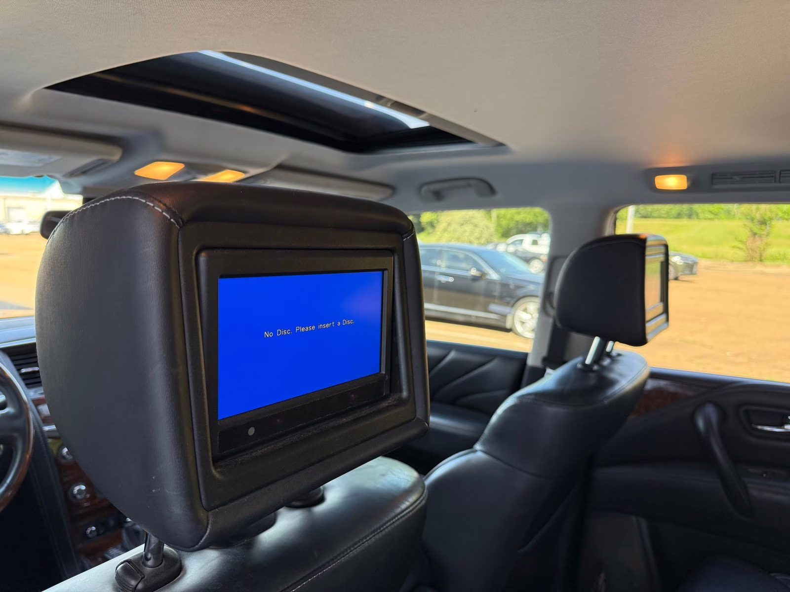 2016 Black Obsidian INFINITI QX80 Deluxe RWD SUV