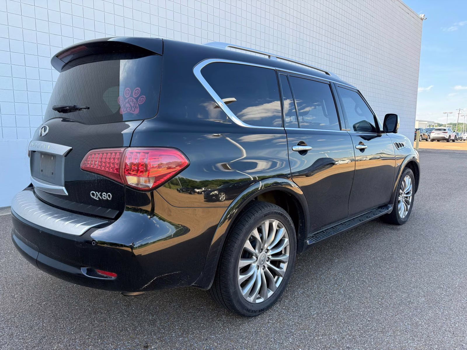 2016 Black Obsidian INFINITI QX80 Deluxe RWD SUV