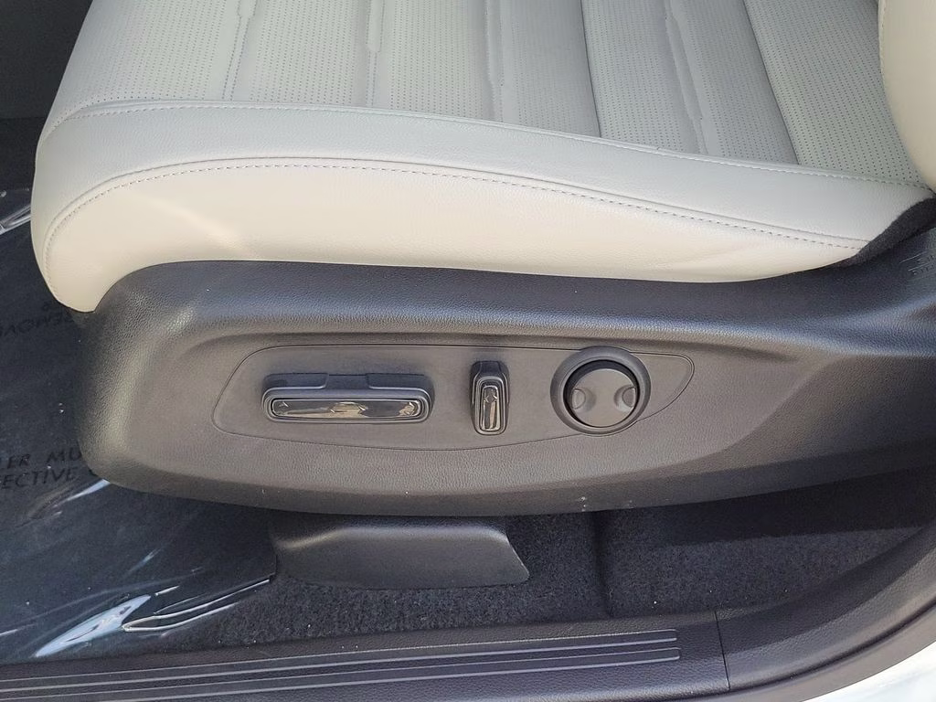 2025 Platinum White Pearl Honda CR-V EX-L FWD SUV