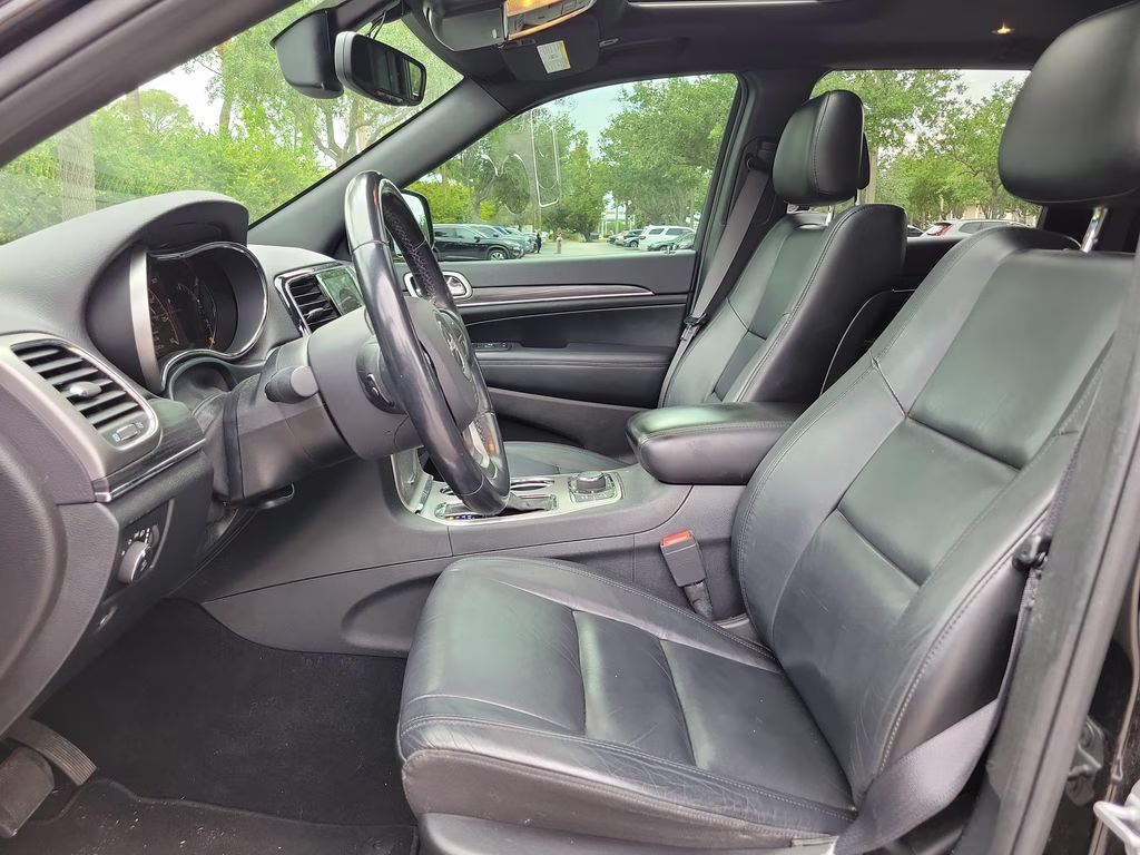2019 Diamond Black Crystal Pearlcoat Jeep Grand Cherokee Limited 4X4 SUV