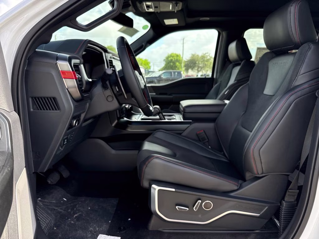 2026 Oxford White Ford F-150 Raptor 4X4 Truck