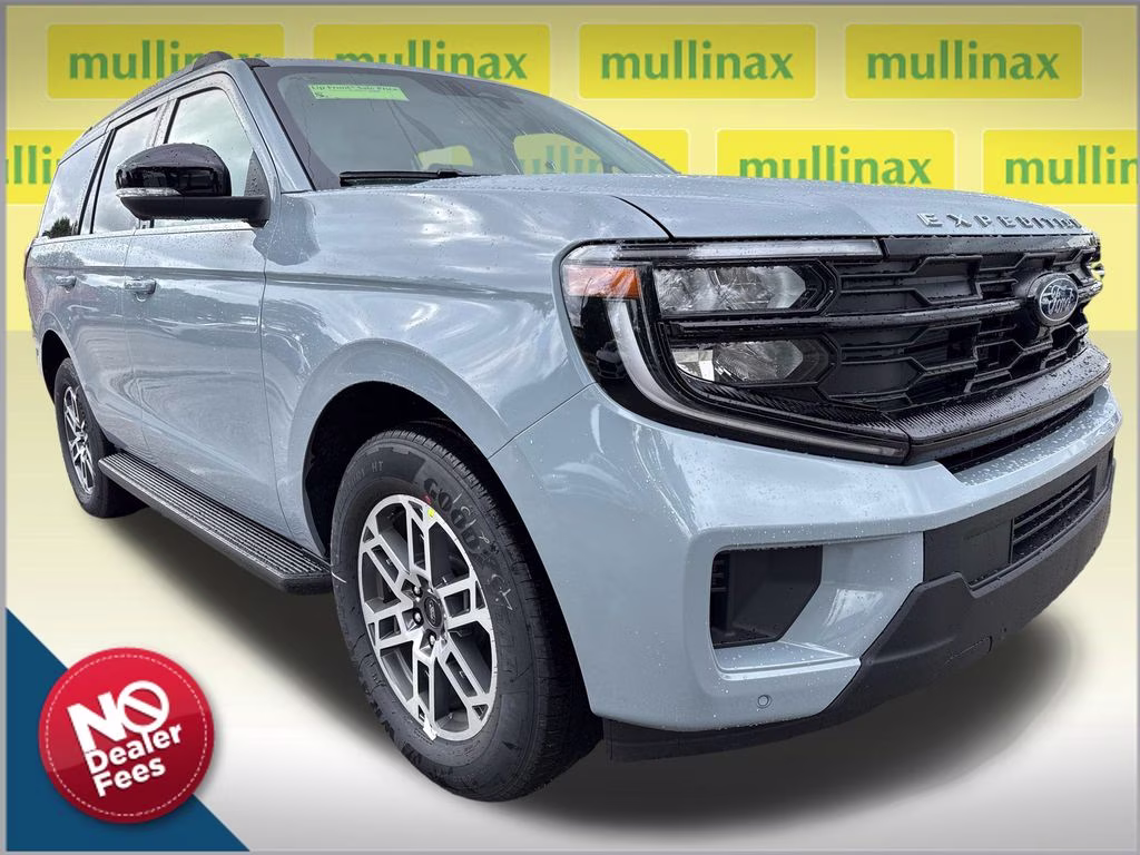 2026 Glacier Gray Met Tri-Coat Ford Expedition Active RWD SUV