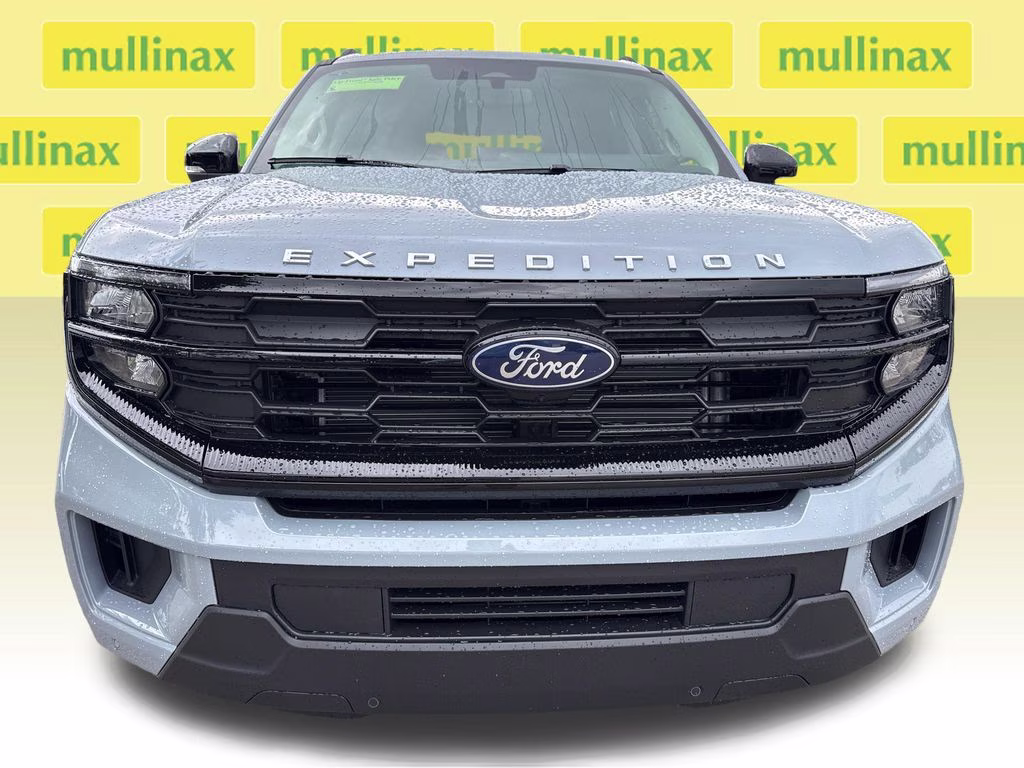 2026 Glacier Gray Met Tri-Coat Ford Expedition Active RWD SUV