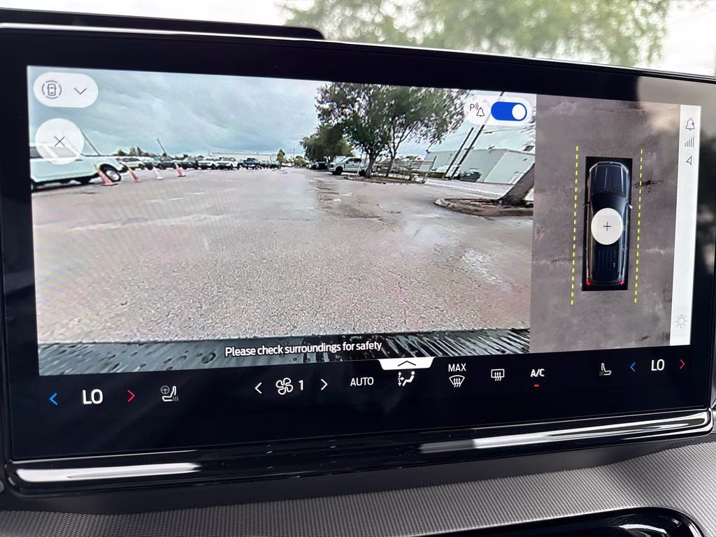 2026 Glacier Gray Met Tri-Coat Ford Expedition Active RWD SUV