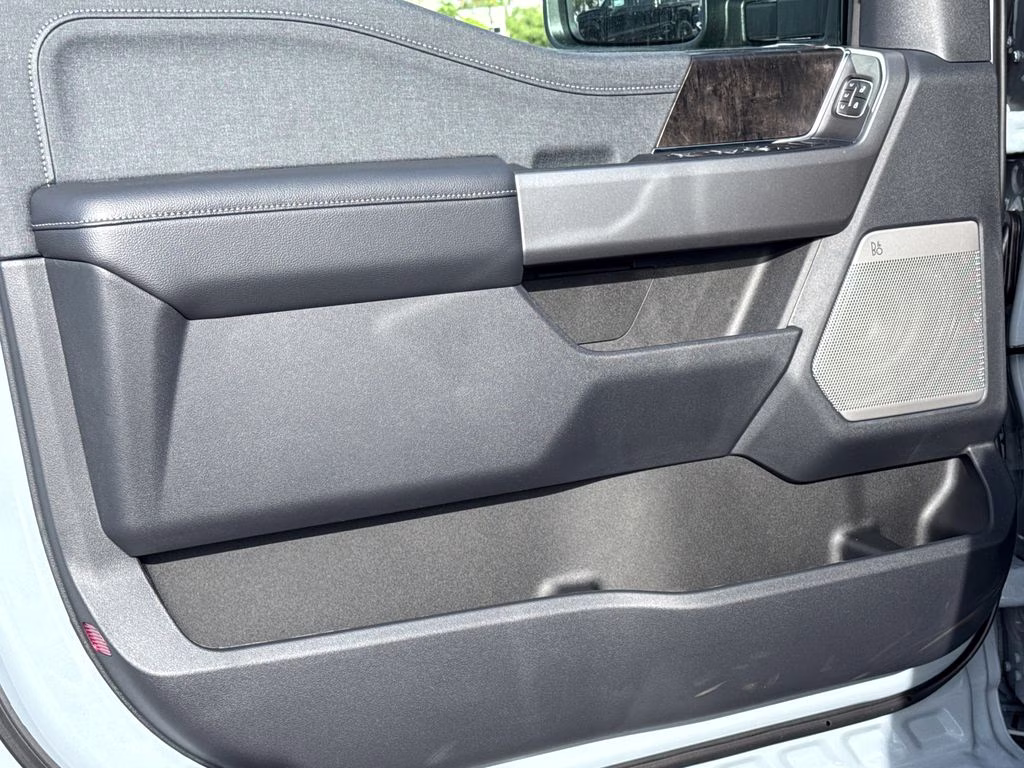 2026 Glacier Gray Met Tri-Coat Ford Super Duty F-250 SRW Lariat 4X4 Truck