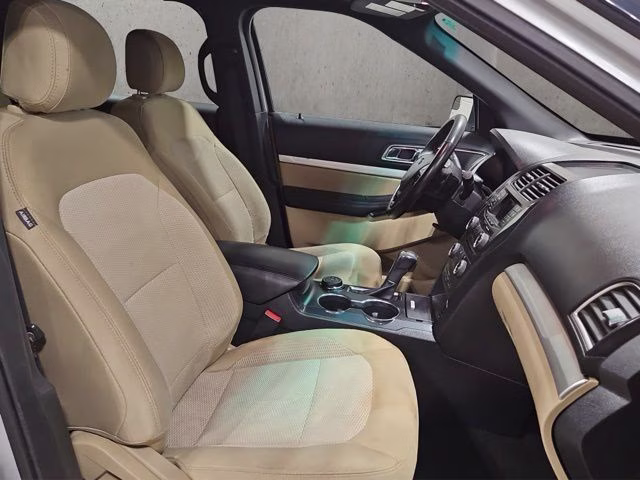 2016 Ingot Silver Metallic Ford Explorer XLT 4X4 SUV