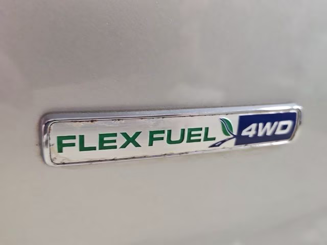 2016 Ingot Silver Metallic Ford Explorer XLT 4X4 SUV
