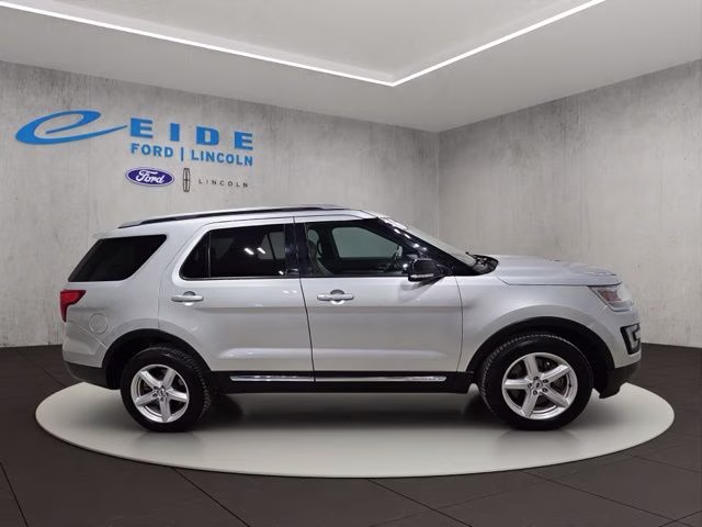 2016 Ingot Silver Metallic Ford Explorer XLT 4X4 SUV