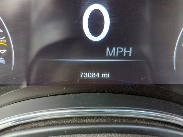 2019 Diamond Black Crystal Pearlcoat Jeep Grand Cherokee Laredo E 4X4 SUV