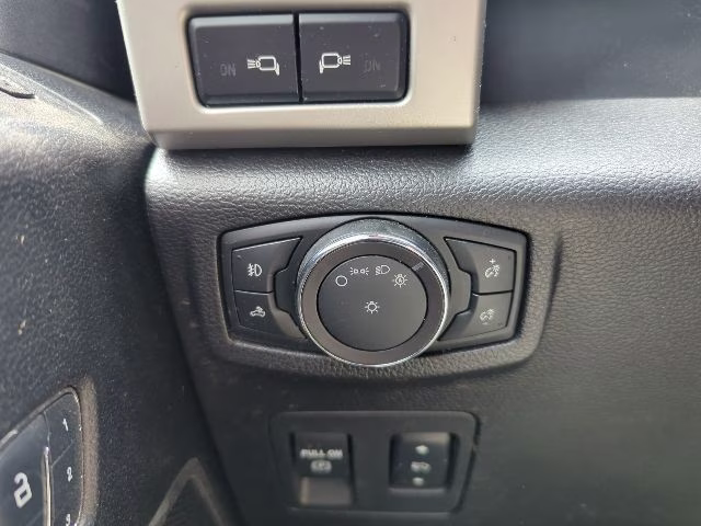2018 Magnetic Metallic Ford F-150 Lariat 4X4 Truck